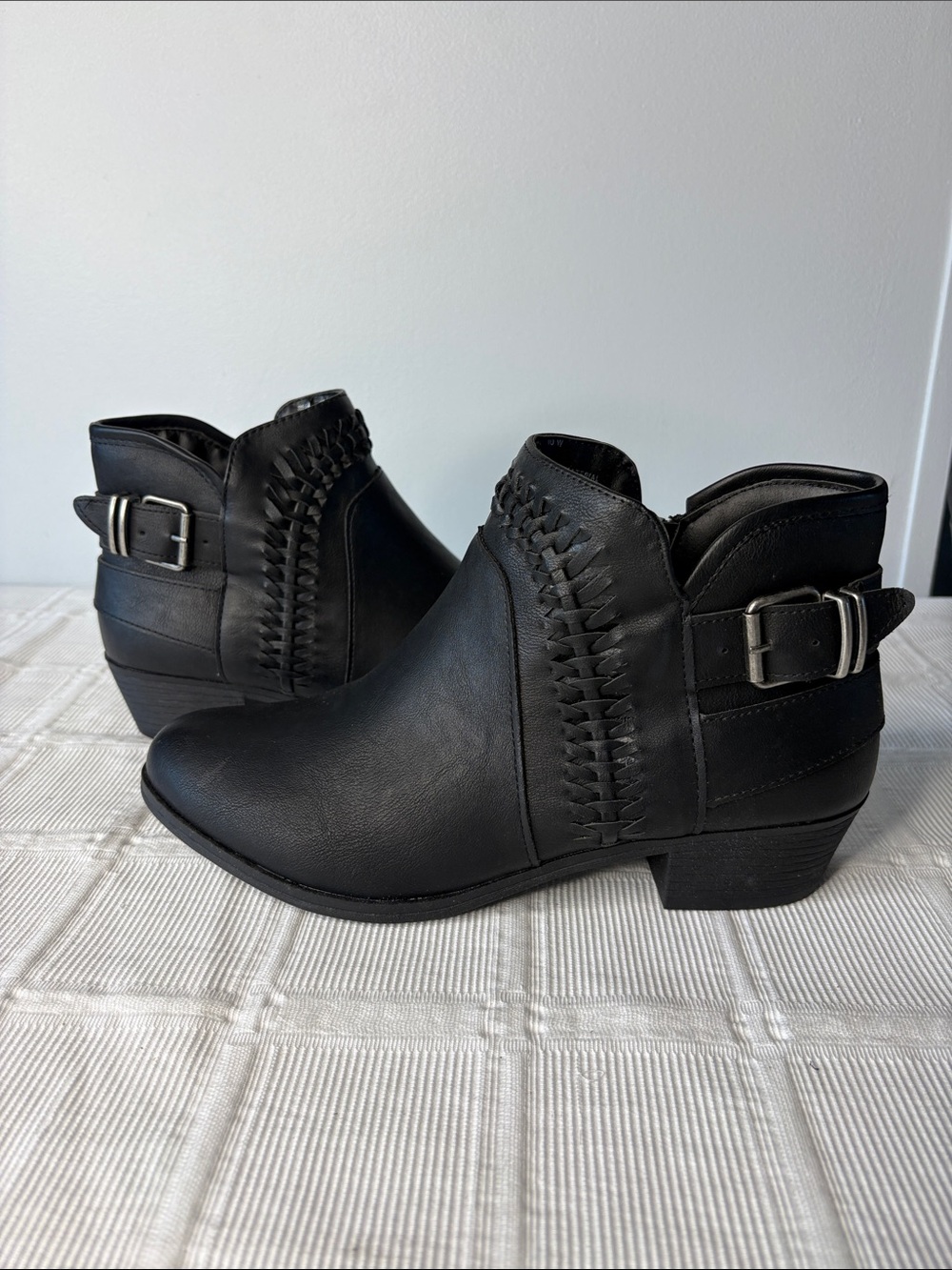 Cloudwalkers Black Ankle Booties with Side Buckle Side Zip 10W